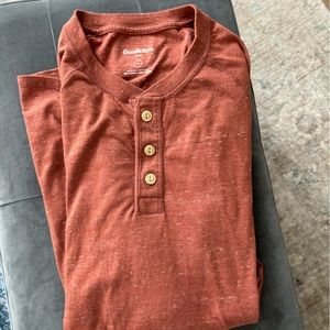 NWOT. Goodfellow rust orange pullover. Medium.